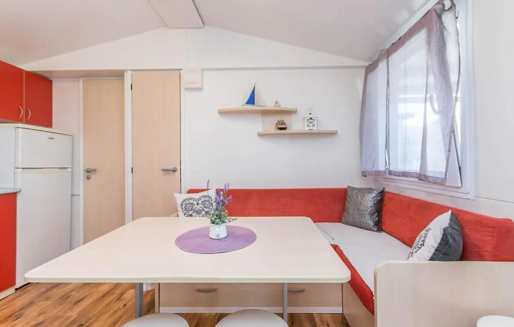 Appartement Apartmani Miluska Sveti Filip i Jakov