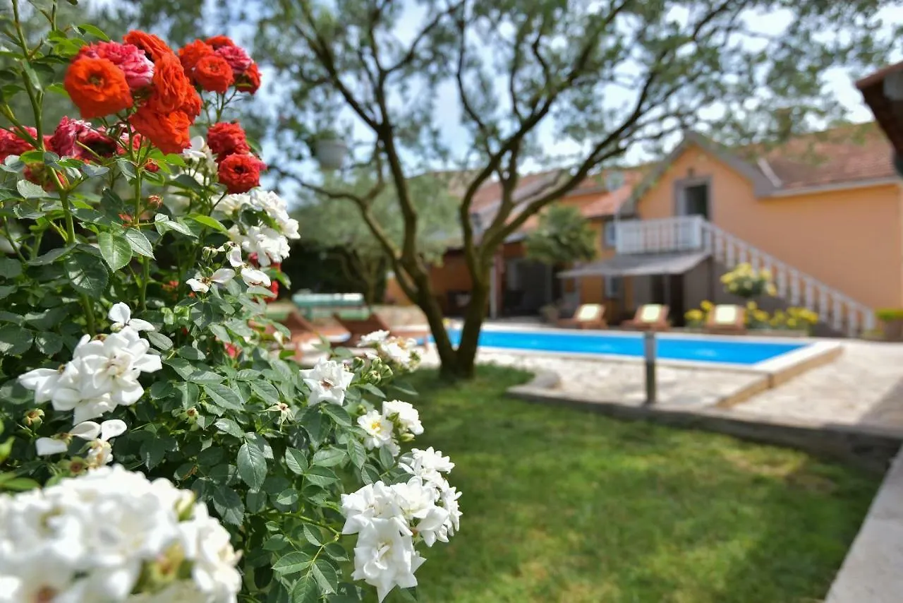 Apartmani Miluska Sveti Filip i Jakov