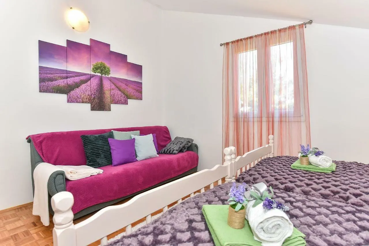 Apartmani Miluska Sveti Filip i Jakov Apartment